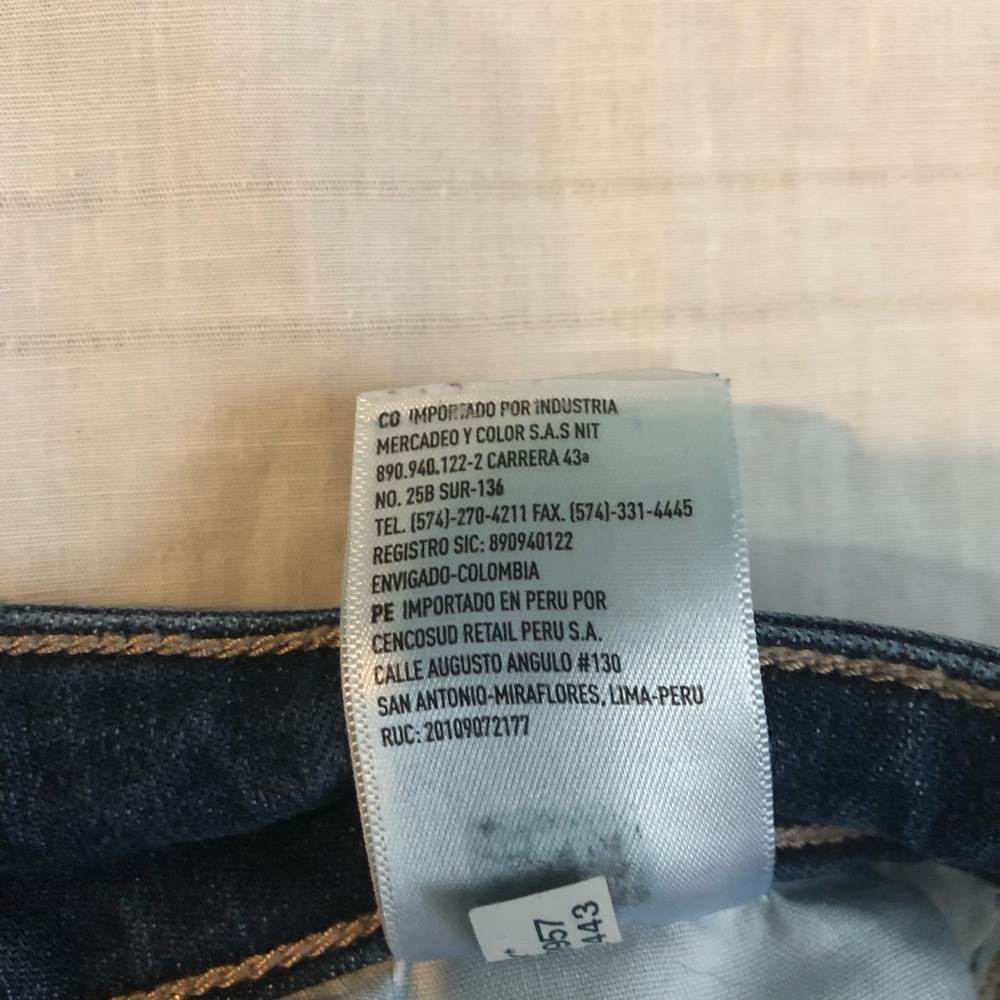 American Eagle Distressed Jeans next level stretch hi-rise jegging crop size 2 - Picture 8 of 12